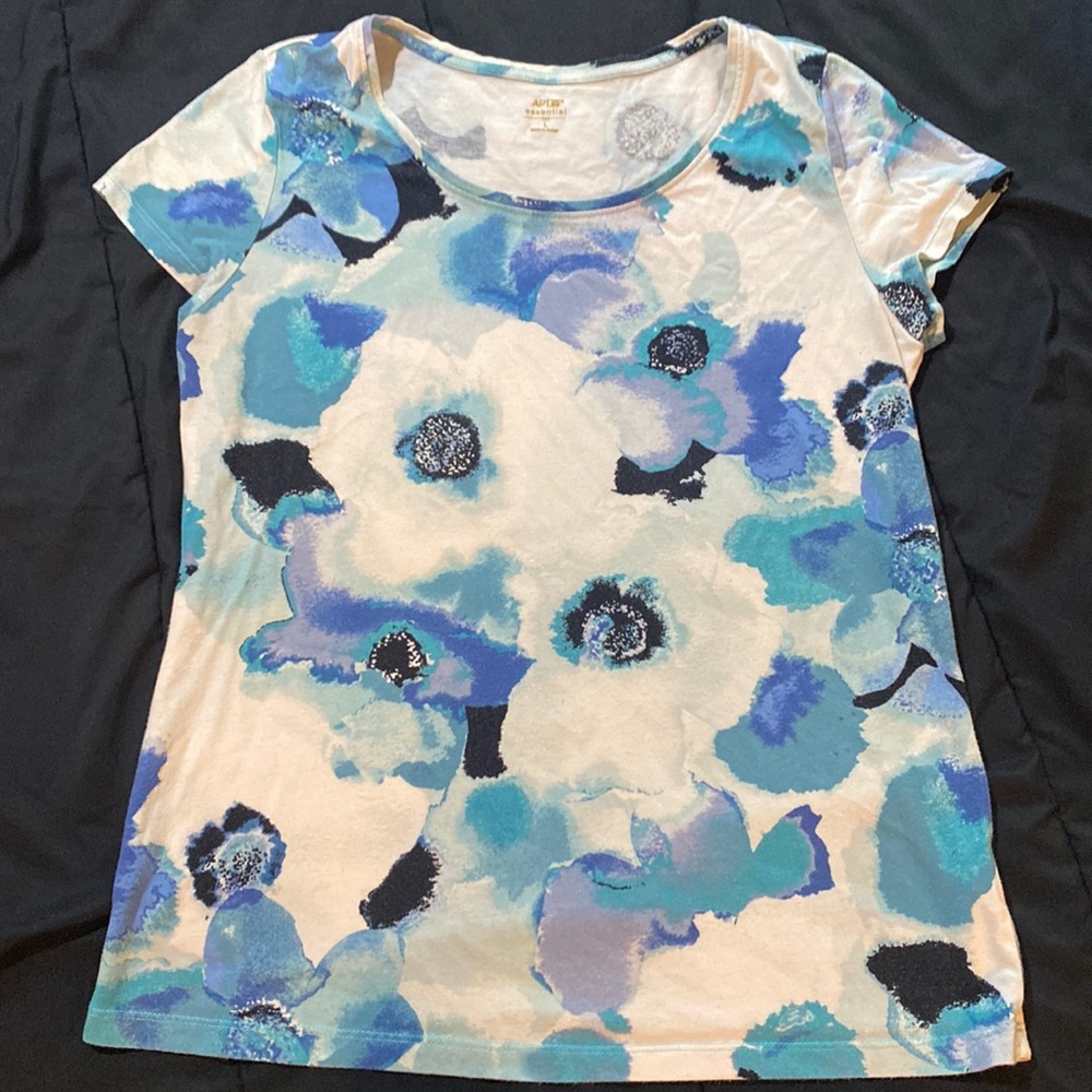 Blue floral shirt size large